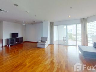 For rent 3 bedrooms condo in Sathon, Bangkok