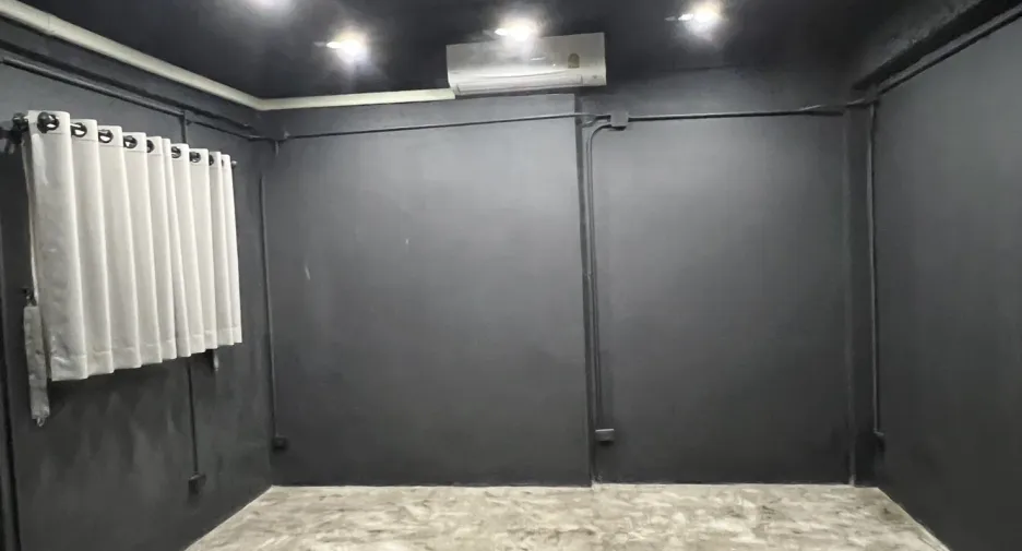 For rent 7 bedrooms office in Wang Thonglang, Bangkok