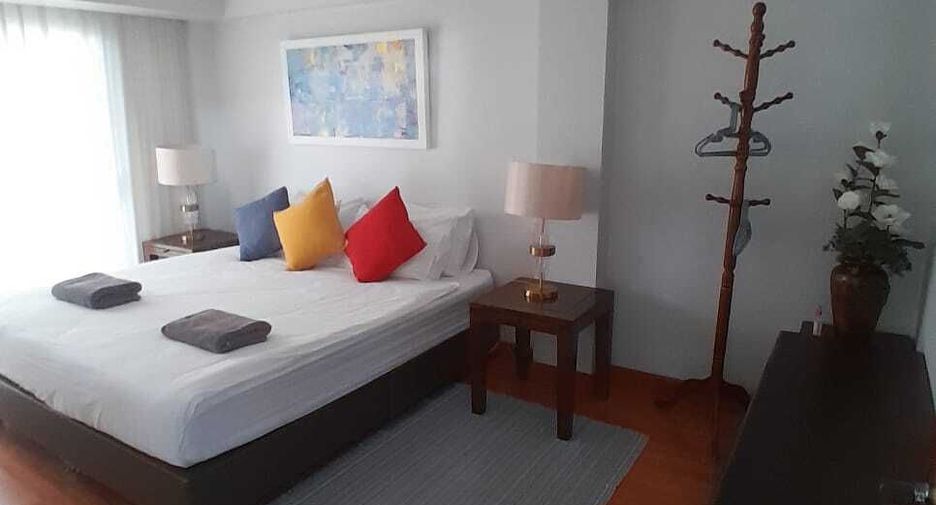 For rent 3 ベッドルーム condo in Sathon, Bangkok