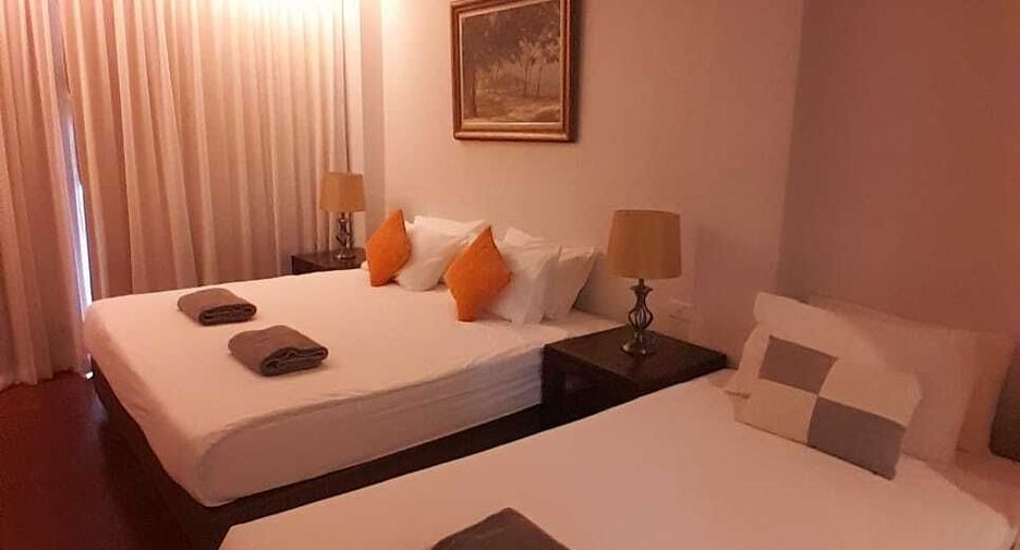 For rent 3 ベッドルーム condo in Sathon, Bangkok