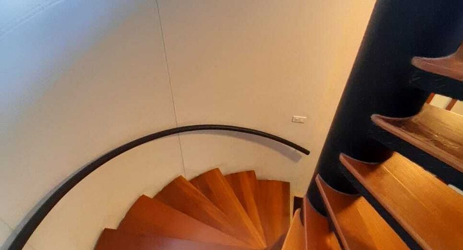 For rent 3 ベッドルーム condo in Sathon, Bangkok