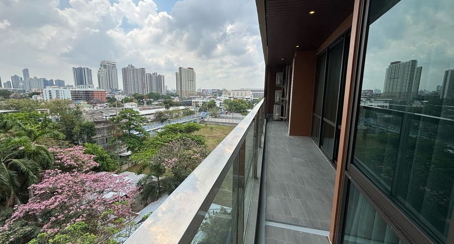 出租 2 卧室 公寓 在 Khlong Toei, 曼谷