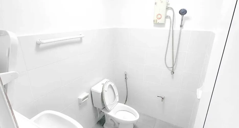 For rent 3 bedrooms townhouse in Phra Khanong, Bangkok
