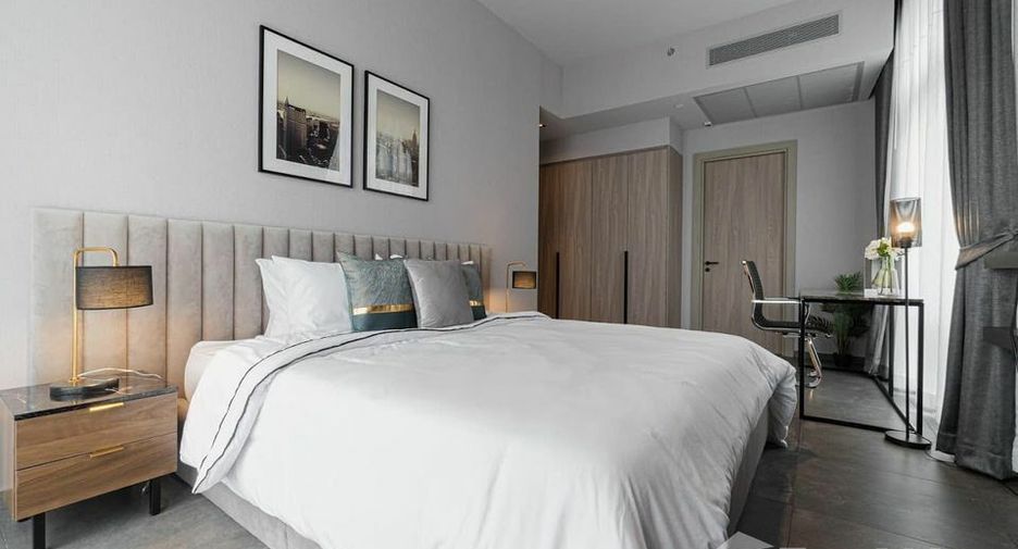 For rent 2 bedrooms condo in Watthana, Bangkok