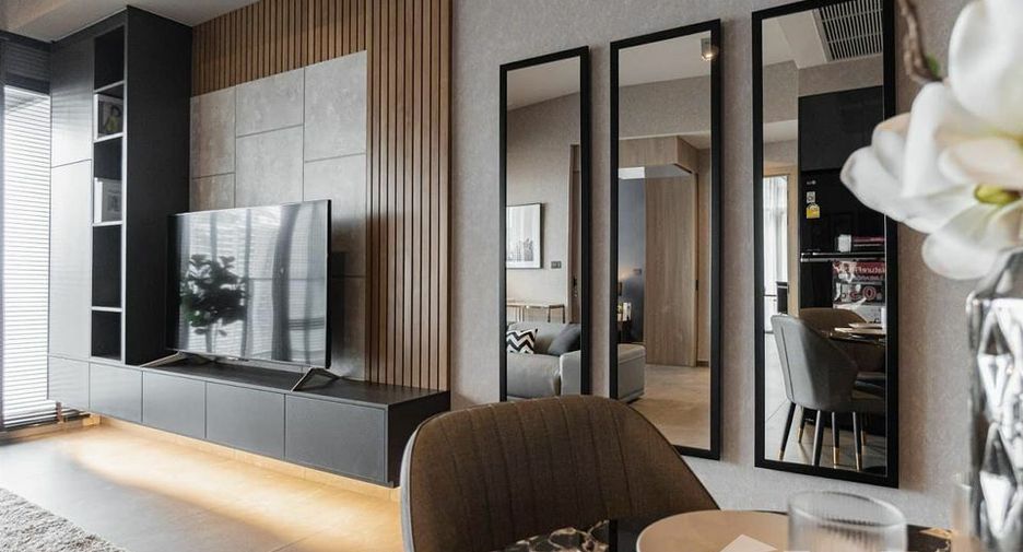 For rent 2 bedrooms condo in Watthana, Bangkok