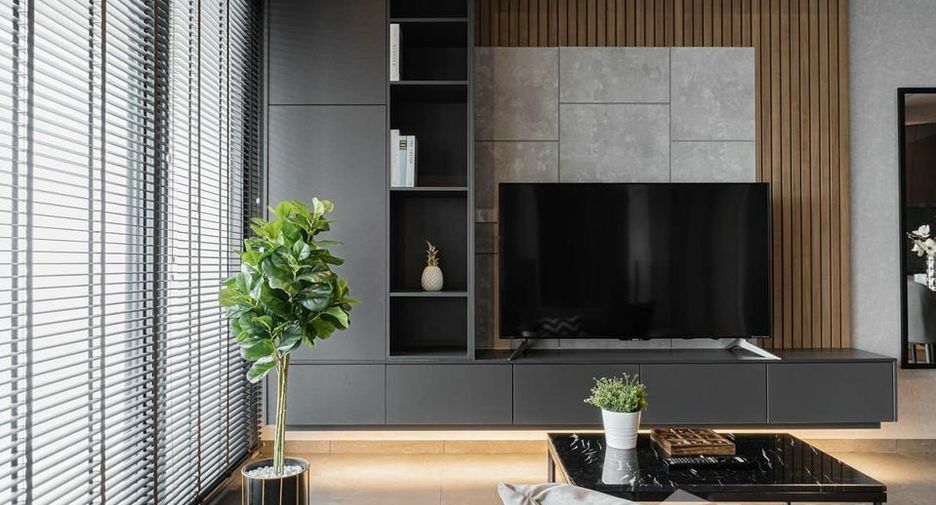For rent 2 bedrooms condo in Watthana, Bangkok