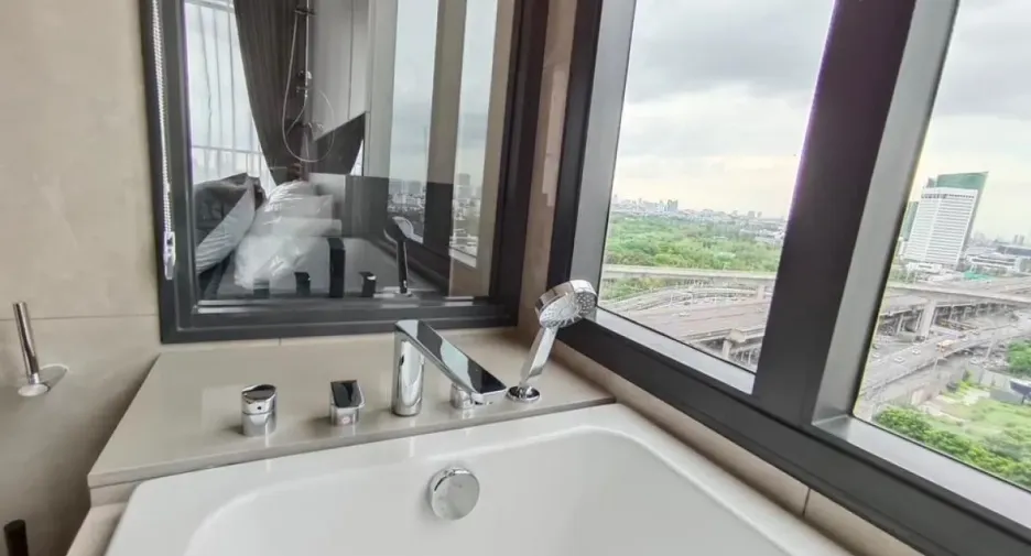 À louer 2 chambres condo à Chatuchak, Bangkok