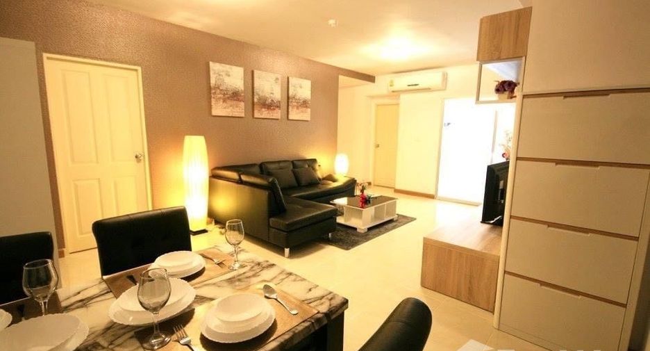 For rent 2 bedrooms condo in Watthana, Bangkok
