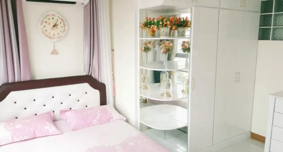 For rent 2 bedrooms condo in Ratchathewi, Bangkok