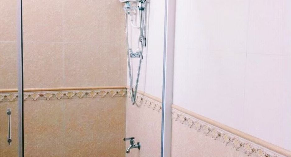 For rent 2 bedrooms condo in Ratchathewi, Bangkok