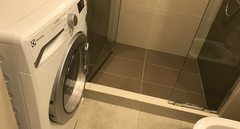For rent 1 bed condo in Phaya Thai, Bangkok