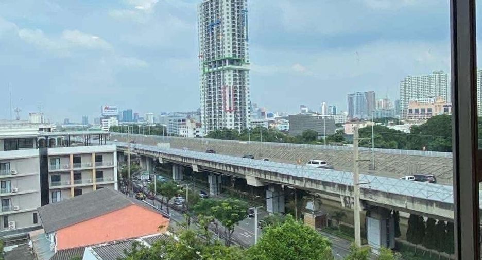 For rent 2 bedrooms condo in Phaya Thai, Bangkok