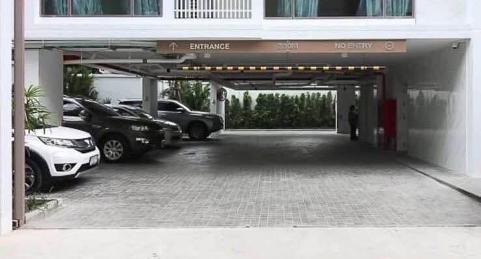 For rent 2 bedrooms condo in Phaya Thai, Bangkok