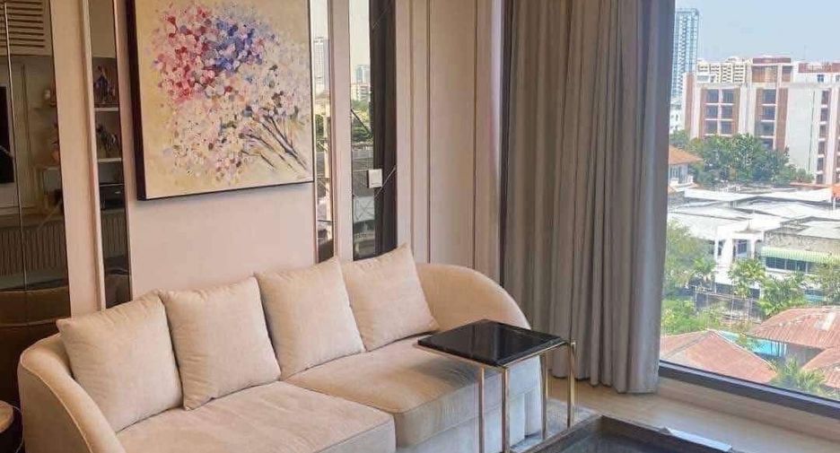 For rent 2 bedrooms condo in Phaya Thai, Bangkok
