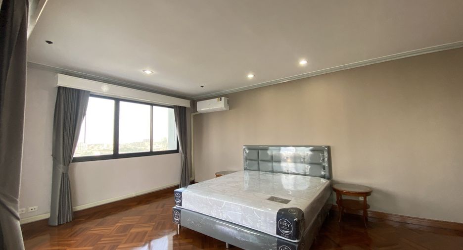For rent 3 ベッドルーム condo in Watthana, Bangkok