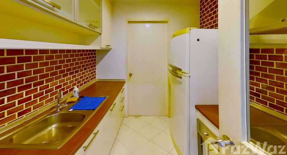 For rent 2 bedrooms condo in Khlong Toei, Bangkok