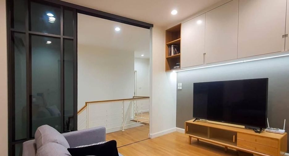 For rent 3 bedrooms house in Phasi Charoen, Bangkok