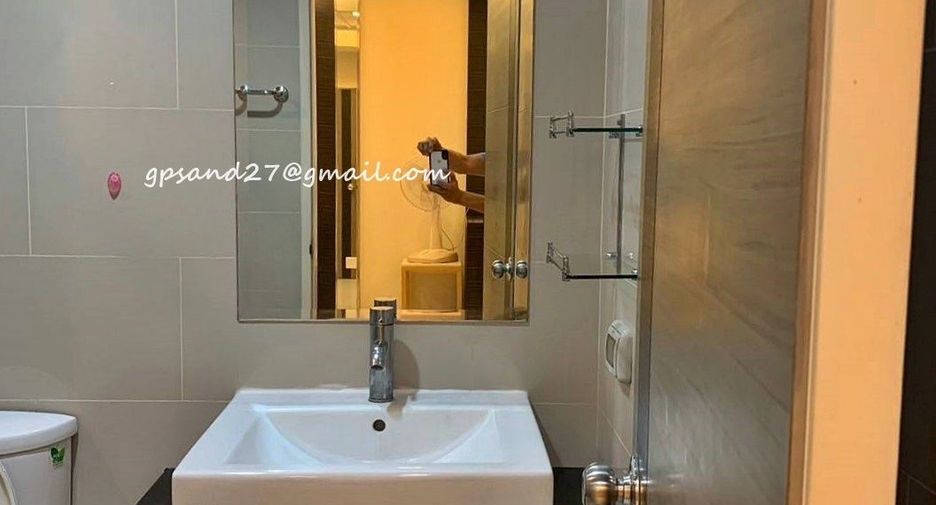 Wohnung zur Miete mit 1 Zimmer in Yan Nawa, Bangkok