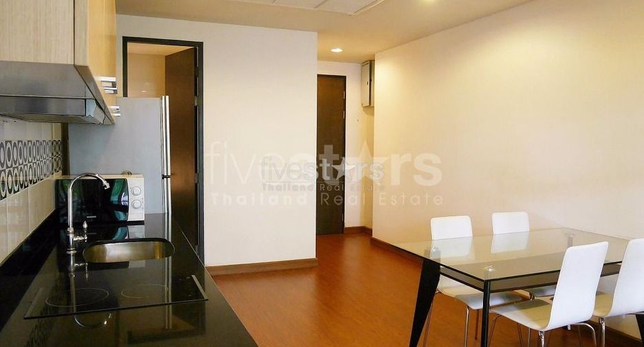 For rent 2 bedrooms condo in Pathum Wan, Bangkok