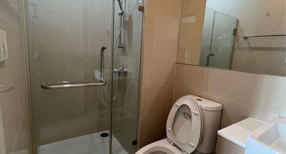 For rent 1 bed condo in Huai Khwang, Bangkok
