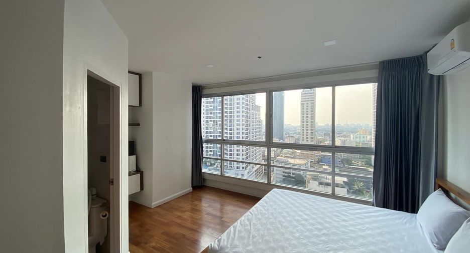 For rent 2 bedrooms condo in Ratchathewi, Bangkok