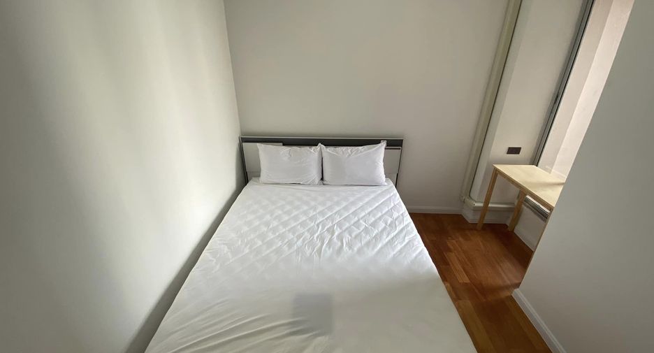 For rent 2 bedrooms condo in Ratchathewi, Bangkok