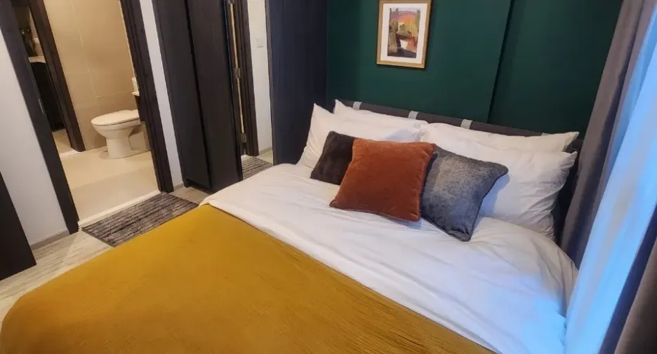 For rent 1 bed condo in Huai Khwang, Bangkok