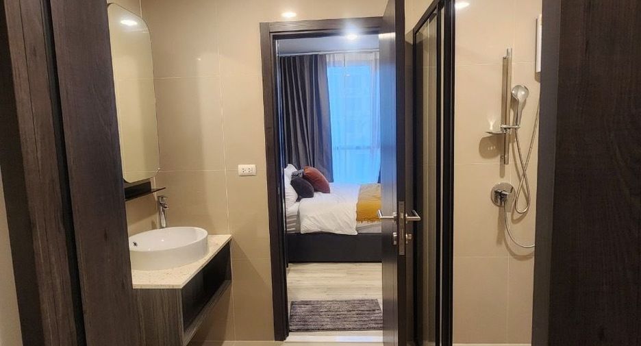 For rent 1 bed condo in Huai Khwang, Bangkok