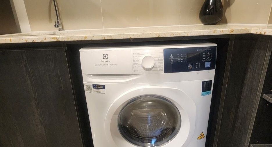For rent 1 bed condo in Huai Khwang, Bangkok