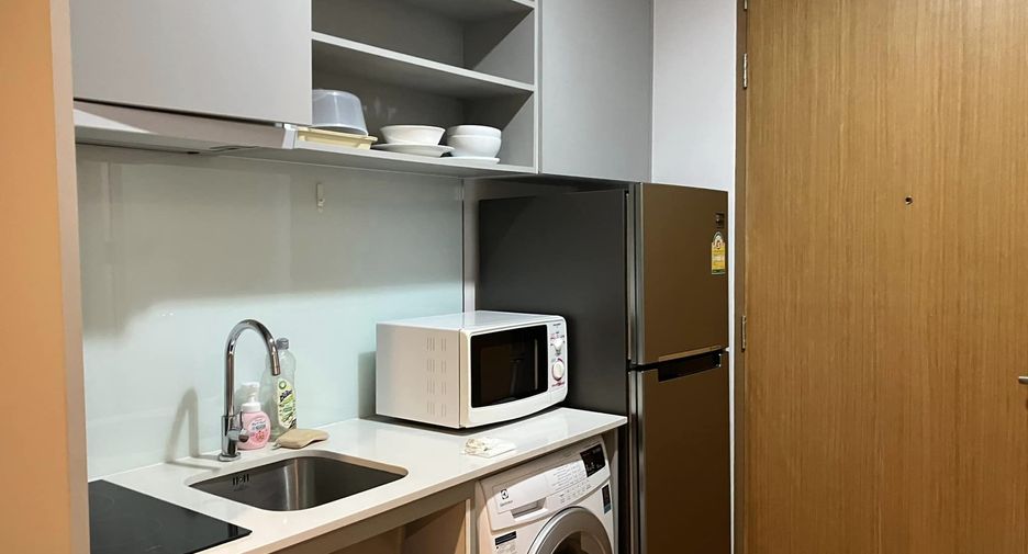 For rent 1 bed condo in Sathon, Bangkok