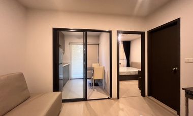 Condo en alquiler de 1 habitaciones en Bang Na, Bangkok