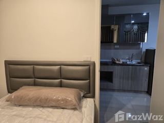 For rent 2 bedrooms condo in Bangkok Noi, Bangkok
