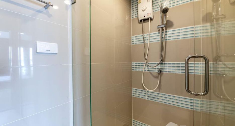 For rent 1 bed condo in Khan Na Yao, Bangkok