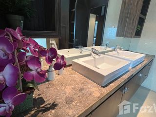 For rent 4 bedrooms condo in Pathum Wan, Bangkok