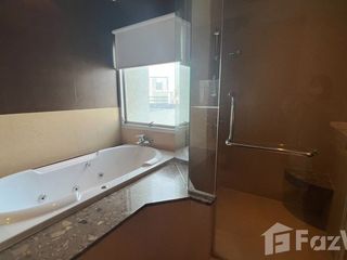 For rent 4 bedrooms condo in Pathum Wan, Bangkok