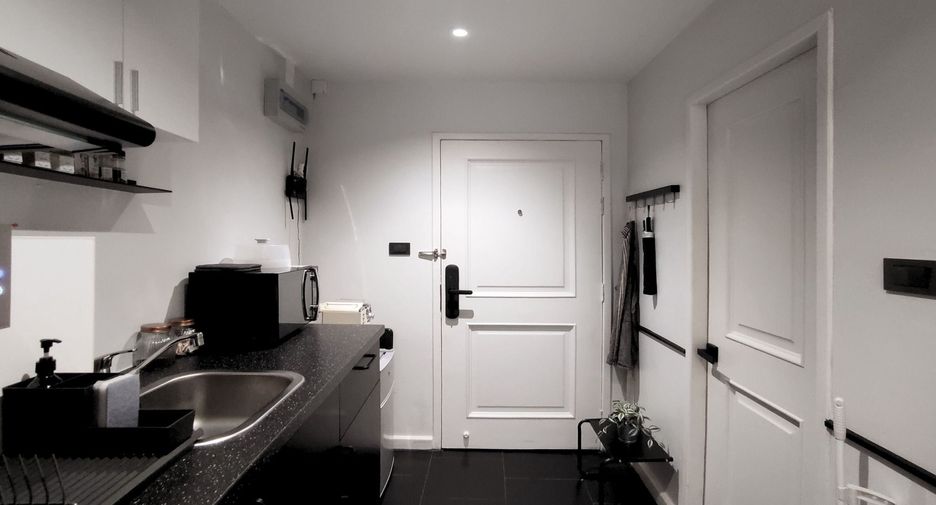 For rent studio condo in Huai Khwang, Bangkok
