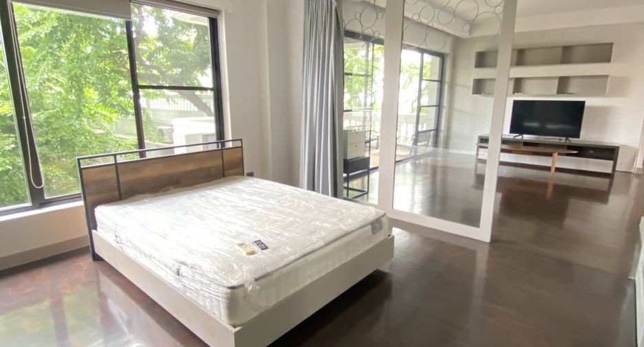 ให้เช่า 3 ห้องนอน คอนโด ใน วัฒนา, กรุงเทพฯ