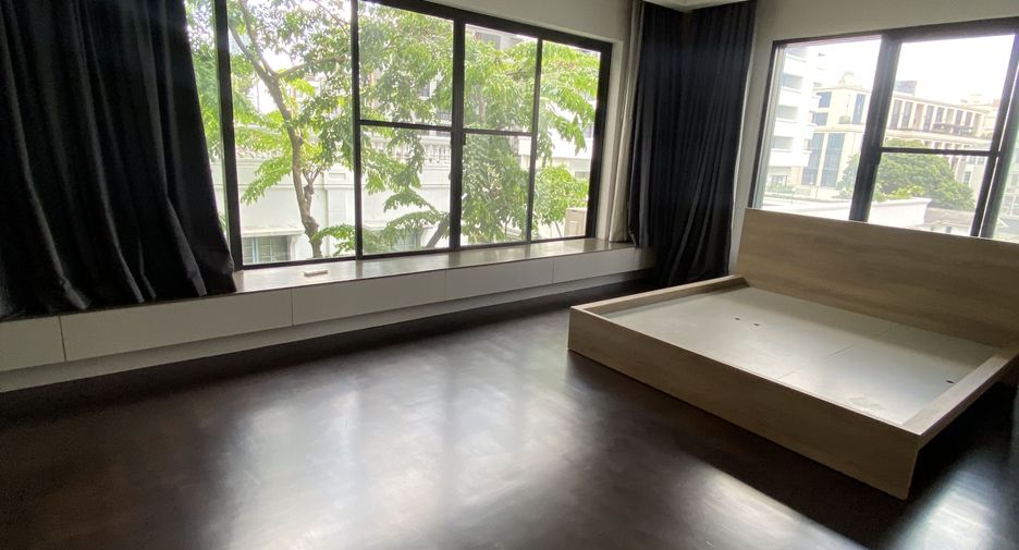 ให้เช่า 3 ห้องนอน คอนโด ใน วัฒนา, กรุงเทพฯ