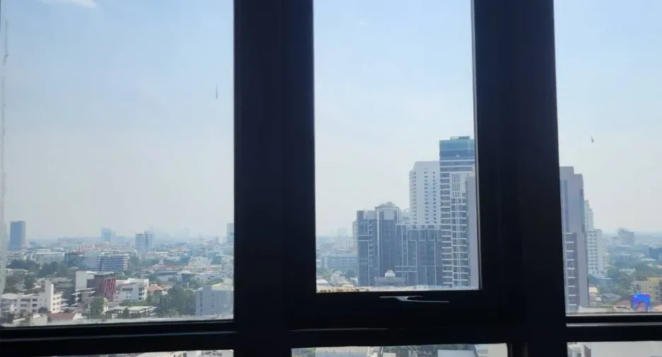 À louer 1 chambre condo à Watthana, Bangkok