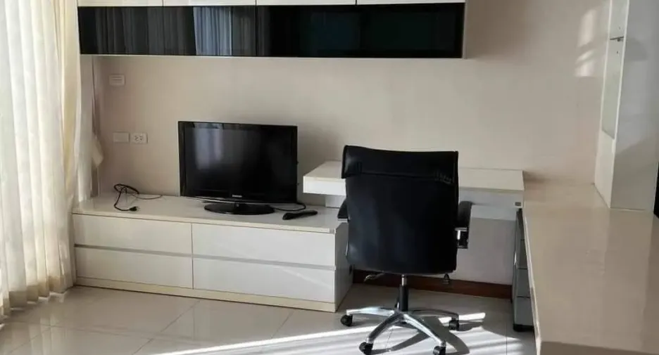 For rent 1 bed condo in Bang Phlat, Bangkok