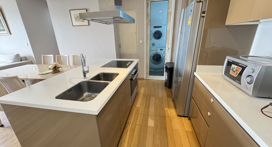 Wohnung zur Miete mit 3 Zimmer in Khlong Toei, Bangkok