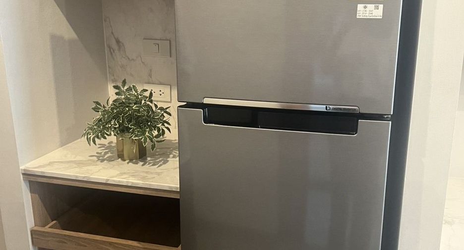For rent studio condo in Pathum Wan, Bangkok