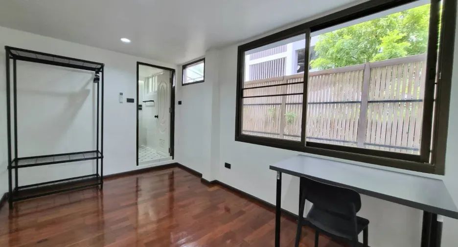 For rent 4 ベッドルーム house in Watthana, Bangkok