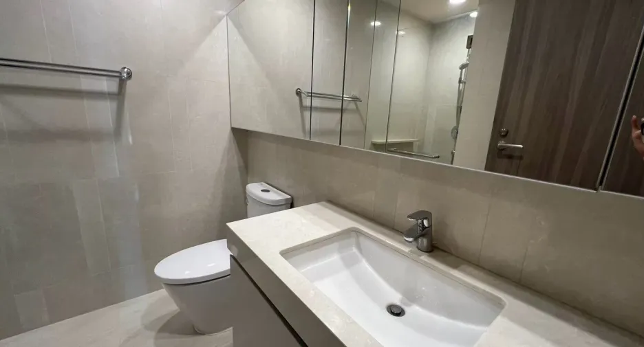For rent 2 bedrooms condo in Watthana, Bangkok