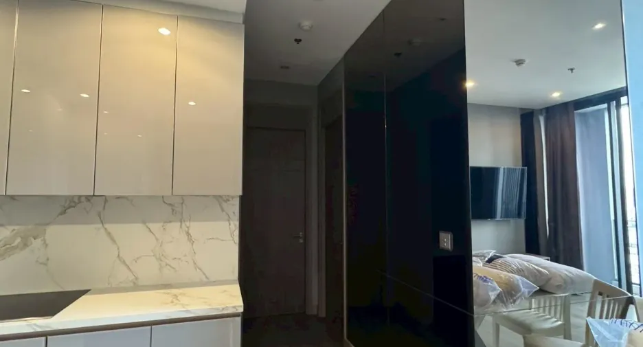 For rent 2 bedrooms condo in Watthana, Bangkok