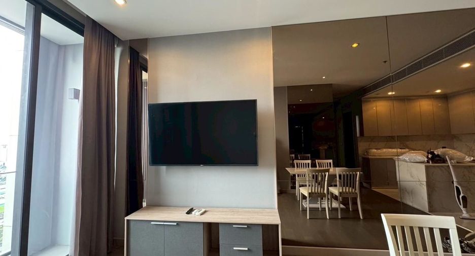 For rent 2 bedrooms condo in Watthana, Bangkok