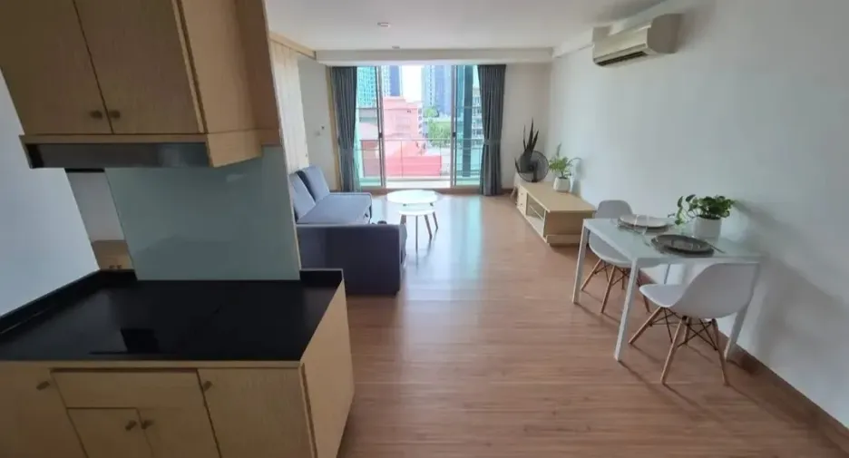 For rent 1 bed condo in Phra Khanong, Bangkok