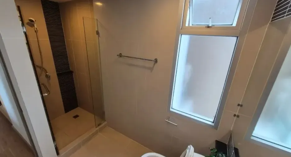 For rent 1 bed condo in Phra Khanong, Bangkok