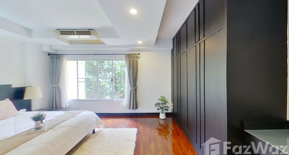 À louer 3 chambres appartement à Watthana, Bangkok