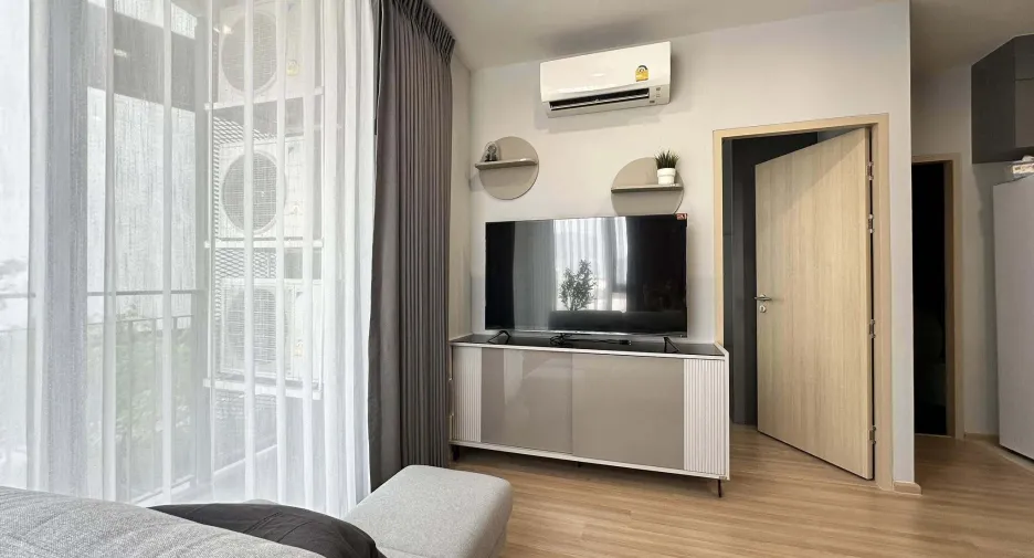 For rent 2 bedrooms condo in Bang Na, Bangkok